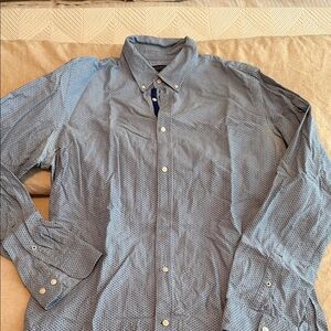 Banana Republic Factory Men's Blue Geometric Shirt